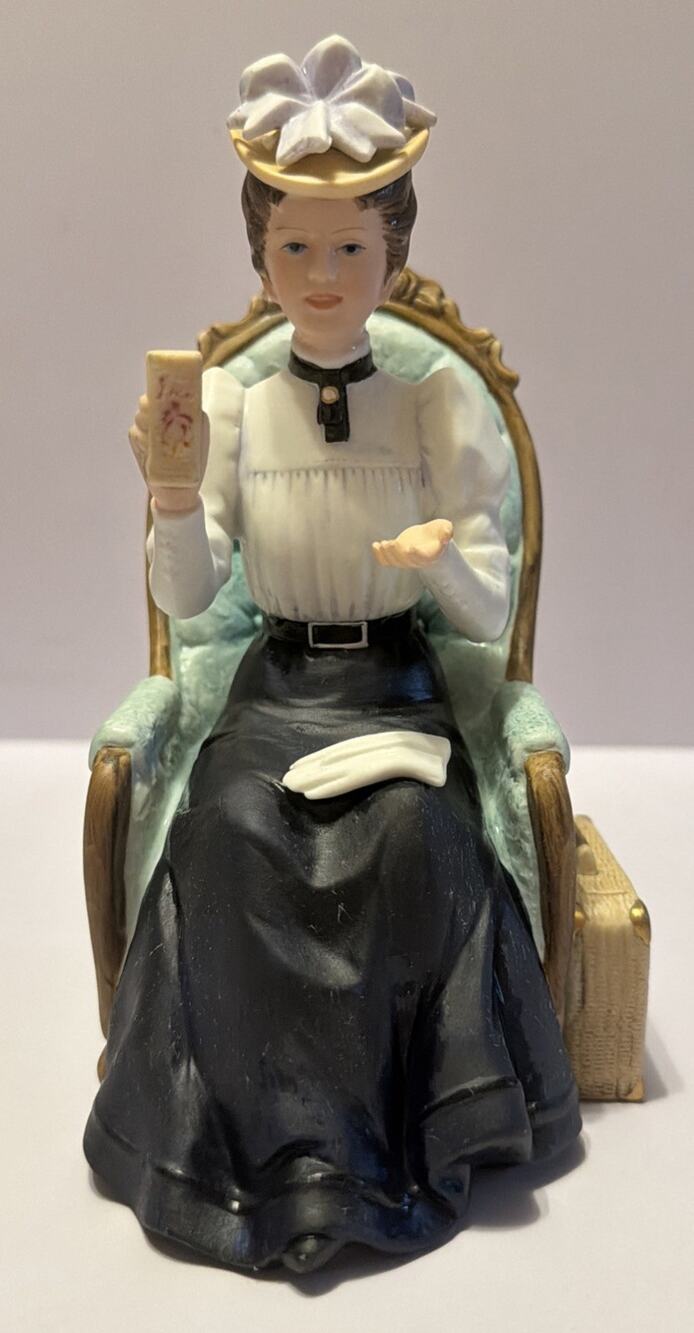 Vintage Avon 1982 Miss Mrs. Albee President’s Club Award Porcelain Figurine
